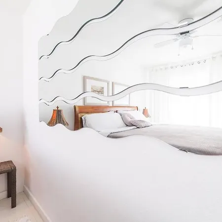 2 Bedroom On The Beach ! Miami Beach Exterior photo