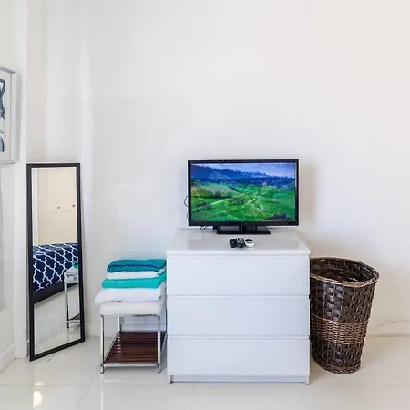 2 Bedroom On The Beach ! Miami Beach Exterior photo