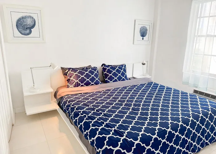 2 Bedroom On The Beach !